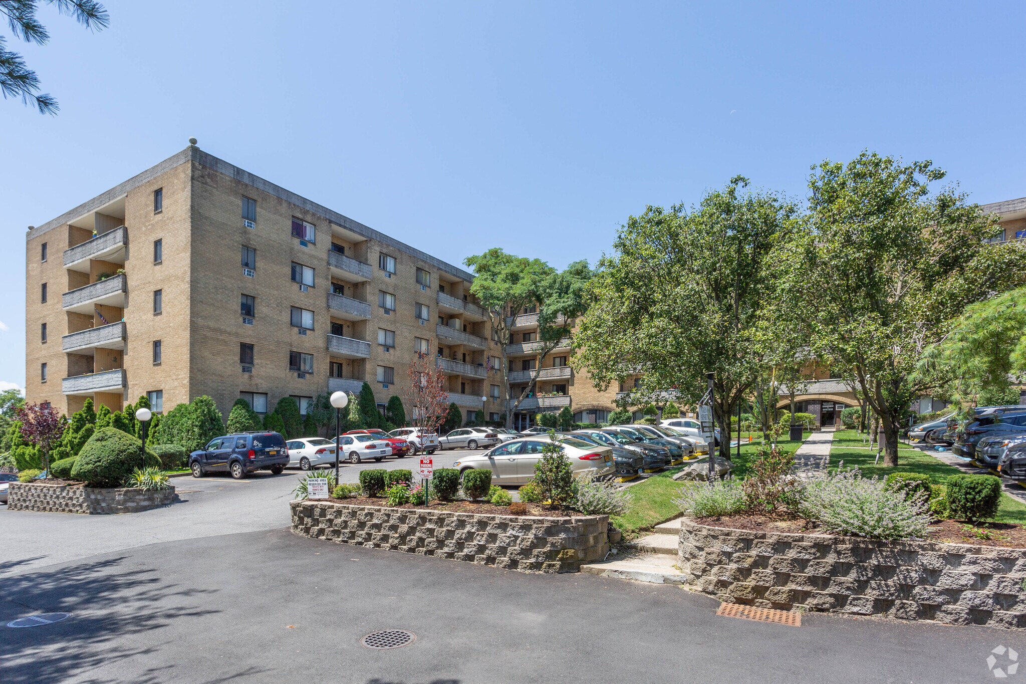 Glen Arms Apartments 21 Brewster St Glen Cove NY 11542 Apartment Finder