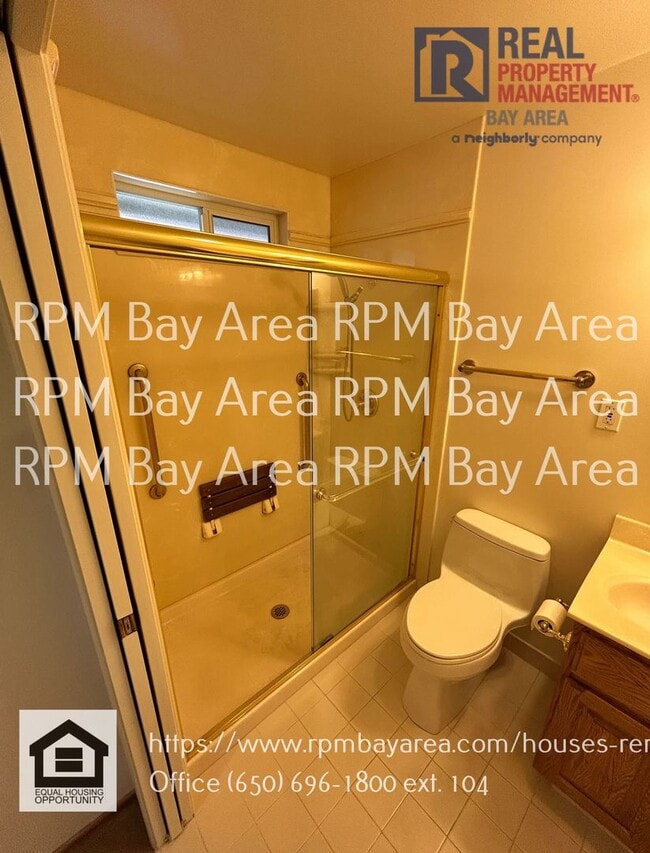 Building Photo - Spacious and Classic Home in Sunnyvale 3BD...