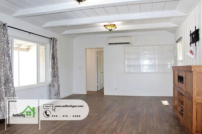 Building Photo - 2651 Foothill Blvd