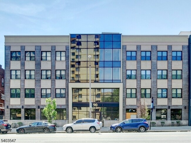 Building Photo - 90 Clinton Ave