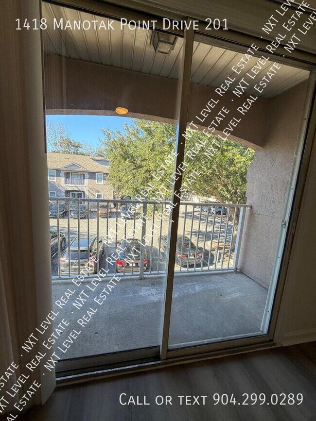 Building Photo - 1418 Manotak Point Dr