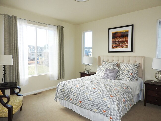 Building Photo - Central Park Town Home for Rent!