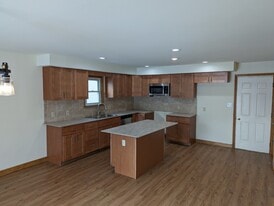 Building Photo - 99 Carla Ln