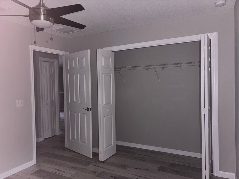 Building Photo - 15725 SE 97th Ave