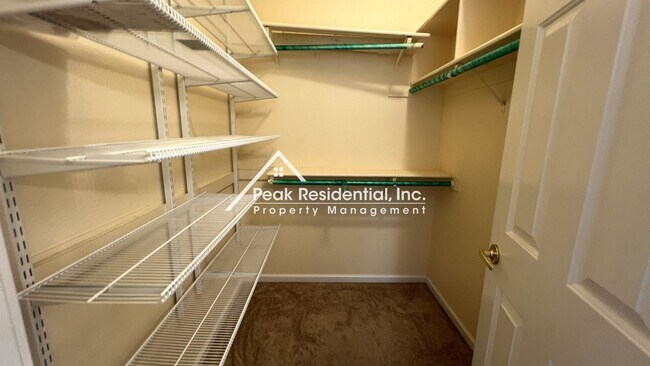 Building Photo - 402 Harlow Ct