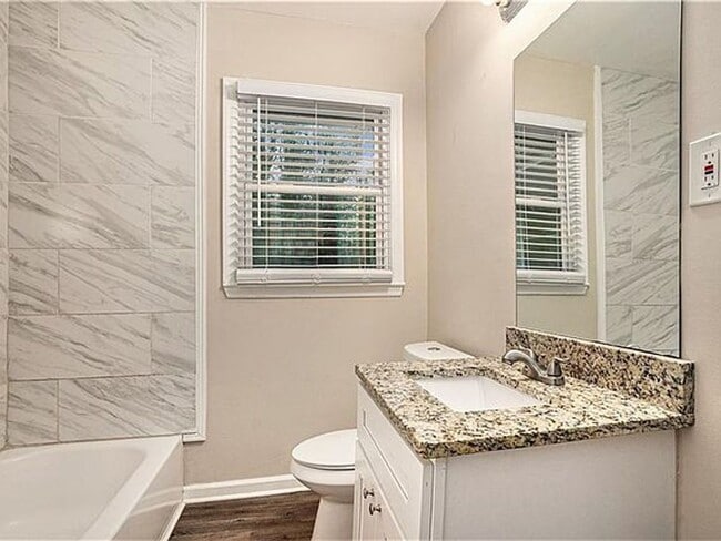 Building Photo - Beautiful 3-Bedroom Home with Spacious Backyard in Decatur