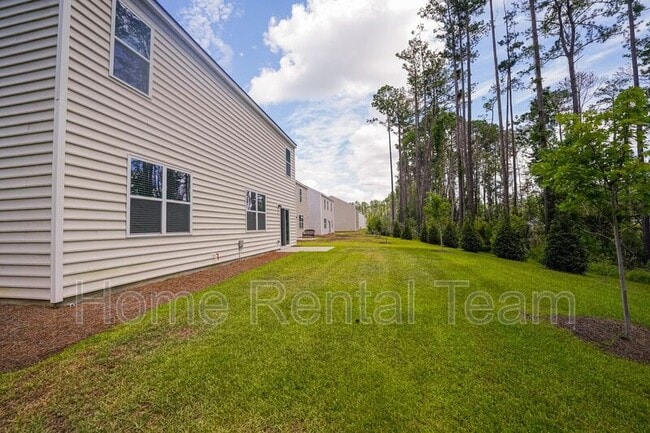 Building Photo - 156 Kraft Kove