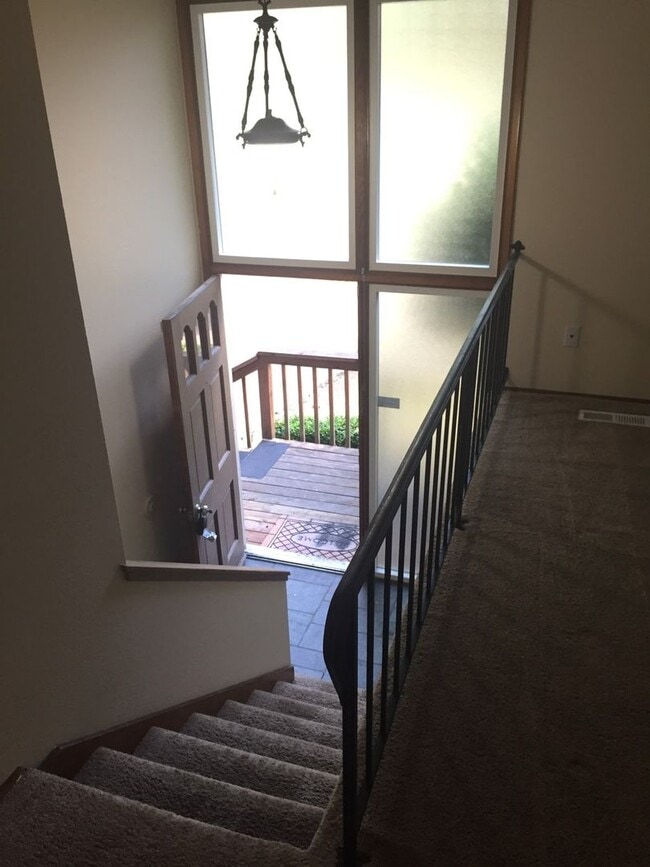 Building Photo - Nice Beckonridge Home near Chambers Bay golf course