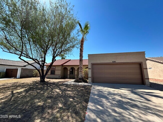 Primary Photo - 6361 W Onyx Ave