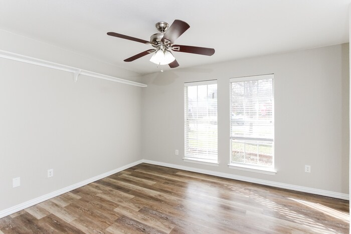 Building Photo - 6618 Coral Ln
