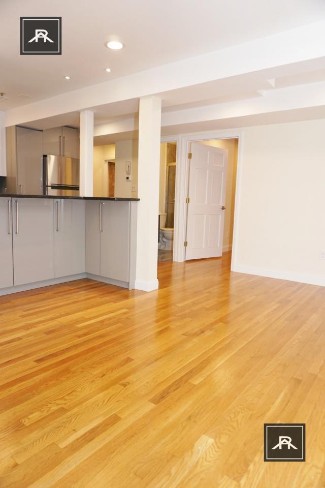 Building Photo - 3 bedroom in Brookline MA 02445