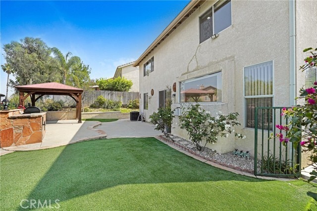 Building Photo - 12328 Edgecliff Ave