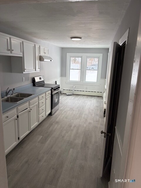 Building Photo - 122 River Rd