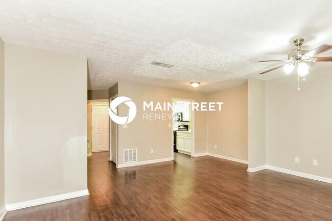 Building Photo - 2 Bedroom Pet-Friendly Home in Lithonia, G...