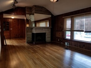 Building Photo - 1217 N College Ave