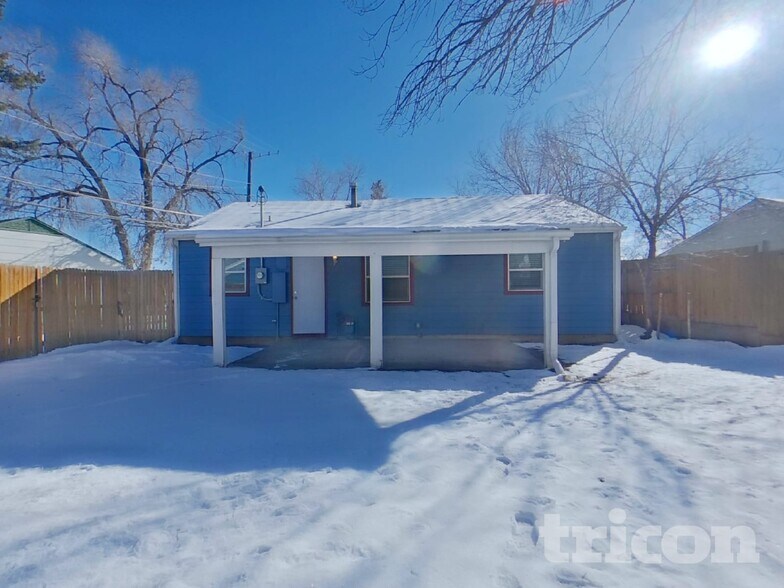Building Photo - 1904 S Sheridan Ave