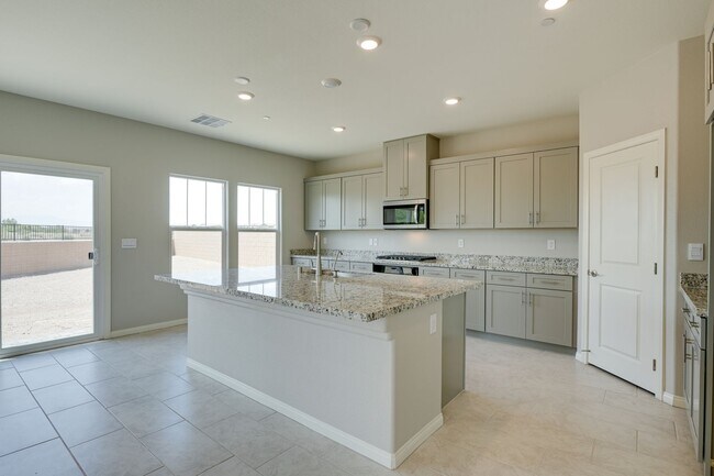 Building Photo - BEAUTIFUL 4BEDROOM 2.5 BATH HOME IN CADENCE * COMING SOON *