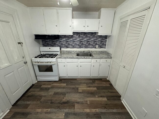 Building Photo - 1625 Wickham Ave