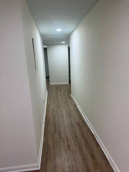 Building Photo - 1202 E Capitol St NE