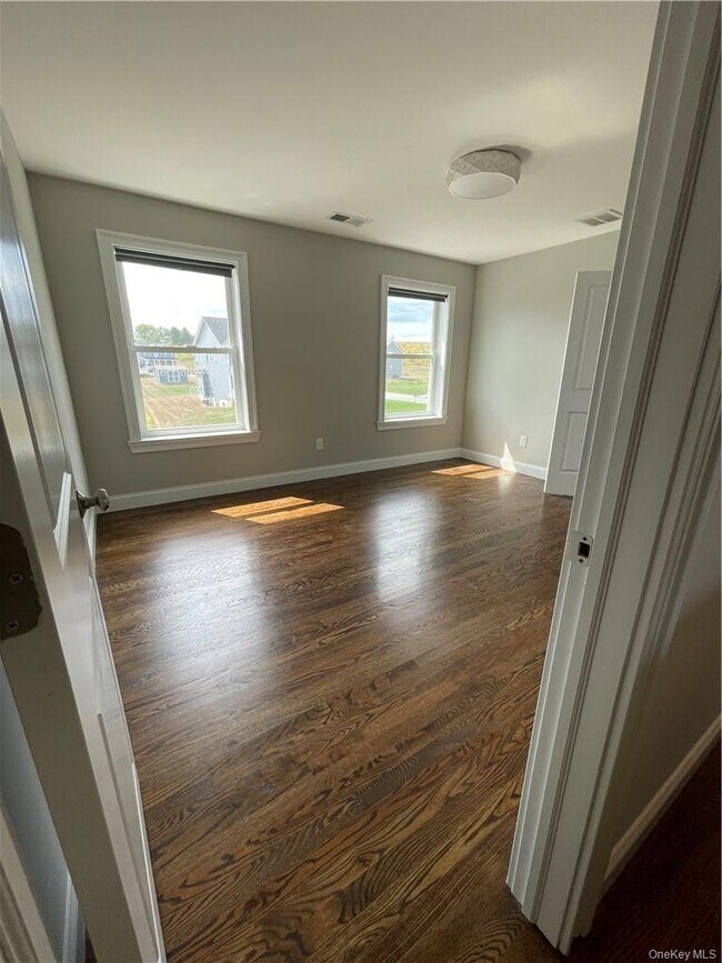 Building Photo - 88 Stratford Dr