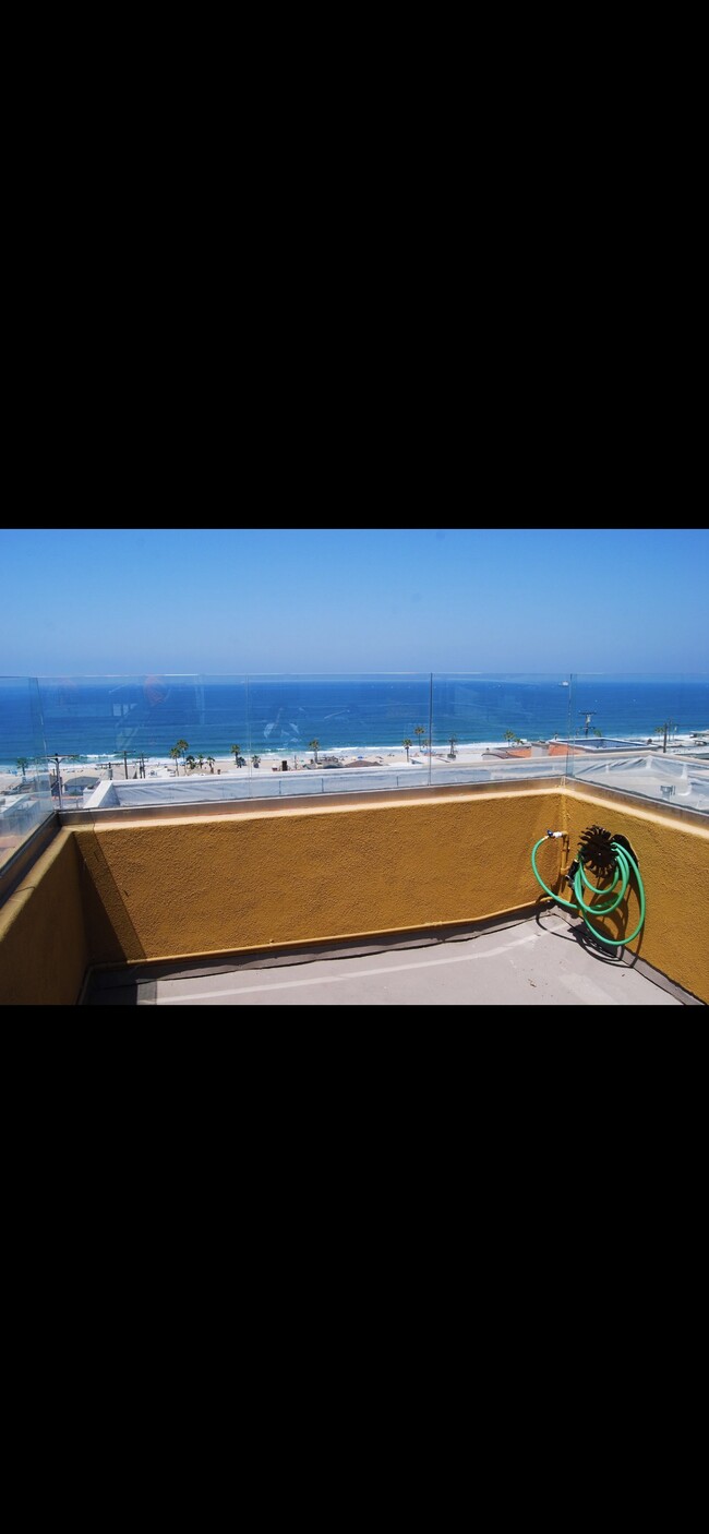 Building Photo - 4113 Highland Ave