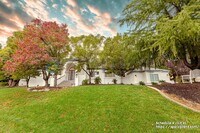 Building Photo - 1712 Carnegie Way