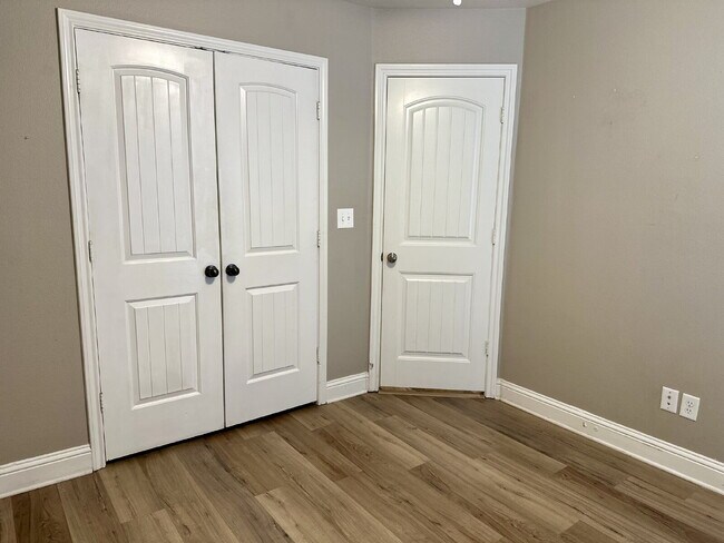 Building Photo - Beautiful 3/2/2 in South Lubbock!
