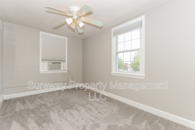 Building Photo - 241 Westpark Ln