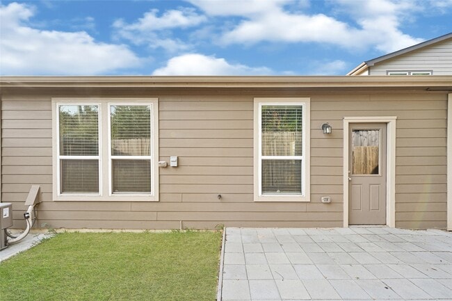 Building Photo - 12823 Clearcroft St