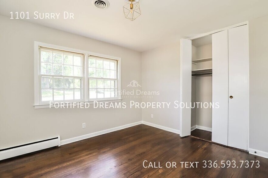 Building Photo - 1101 Surry Dr