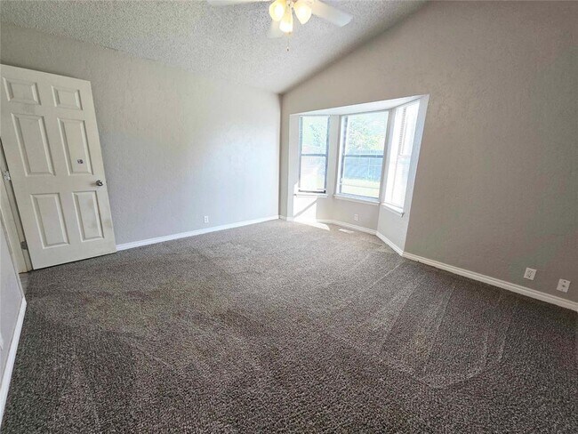 Building Photo - 217 Cypress Dr