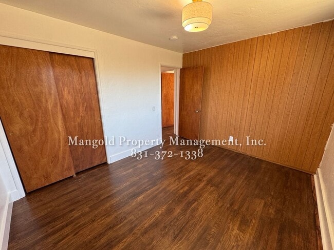 Building Photo - Fully Updated 3-Bedroom Home with Spacious...