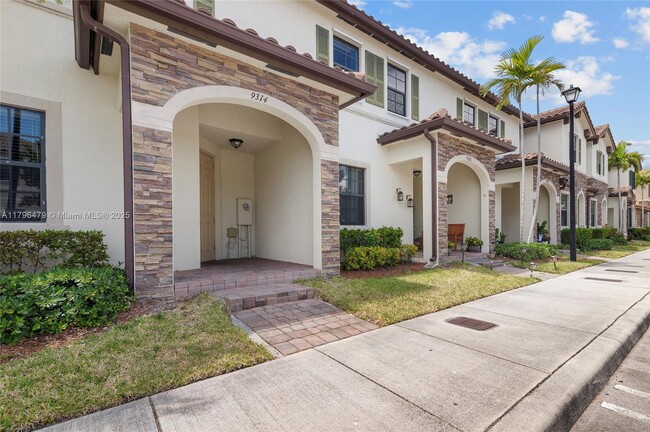 Primary Photo - 9314 W 33rd Ln