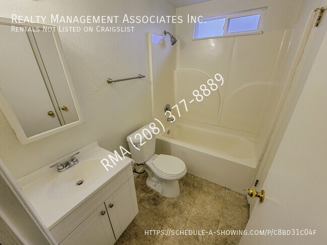 Building Photo - 1412 S Euclid Ave