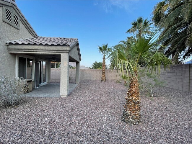 Building Photo - 417 Colorful Rain Ave