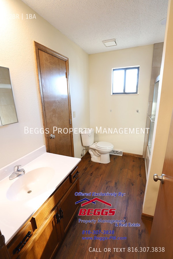 Building Photo - 401Dains St.-