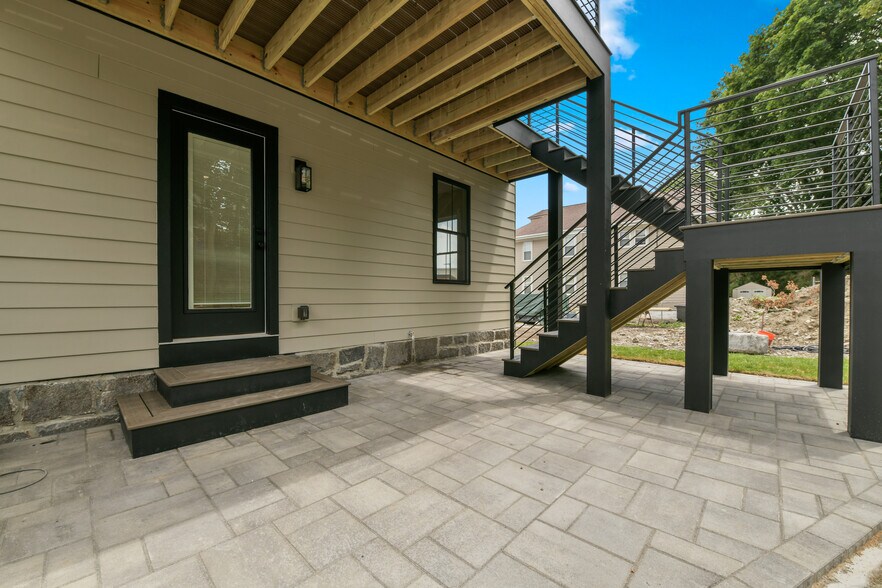 Building Photo - 36 McKone St