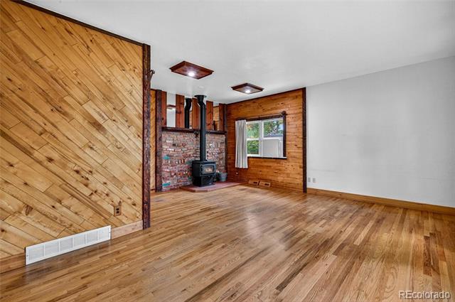 Building Photo - 5519 S Greenwood St