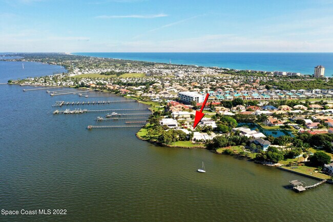 Building Photo - 412 La Costa St