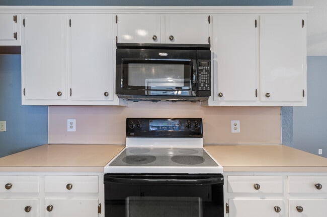 Building Photo - 3343 Chimney Pl Dr