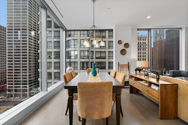 Building Photo - 403 N Wabash Ave