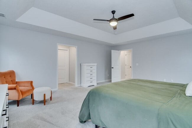 Building Photo - Haynes Station - 4 Bedroom 2.5 Bath