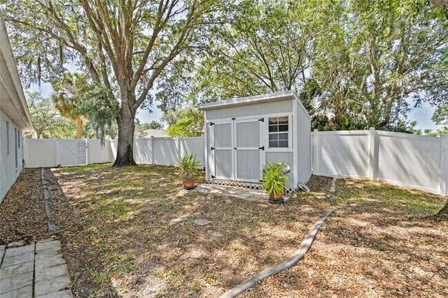 Building Photo - 10339 Patrick Dr