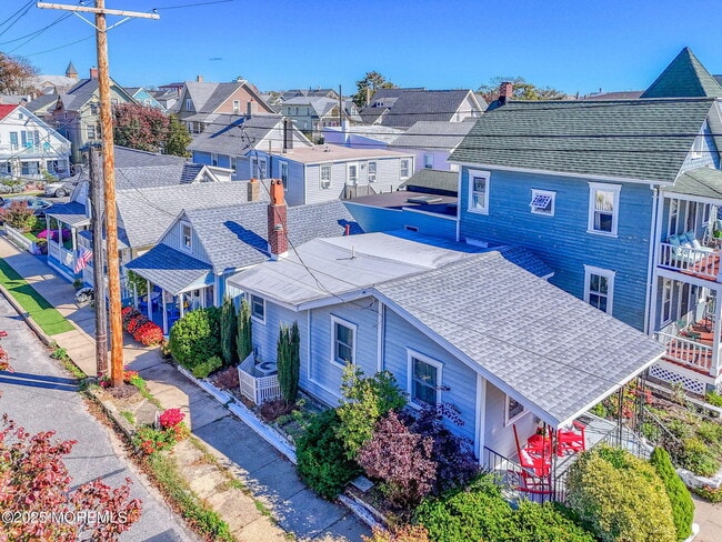 Building Photo - 77 Abbott Ave