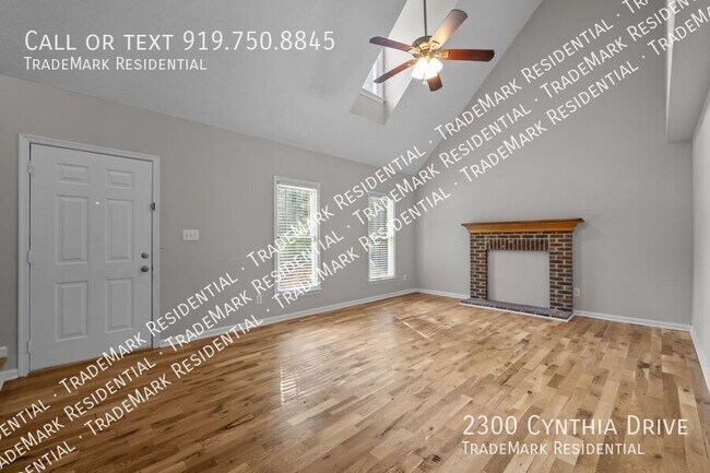 Building Photo - 2300 Cynthia Dr