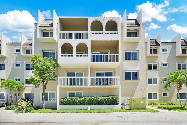 Building Photo - 7740 Camino Real