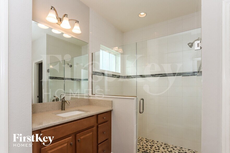 Building Photo - 6107 Colmar Pl