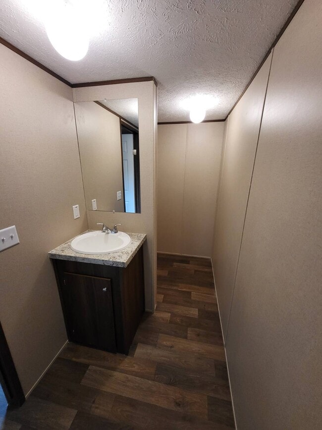 Building Photo - 1549 Delmar Dr