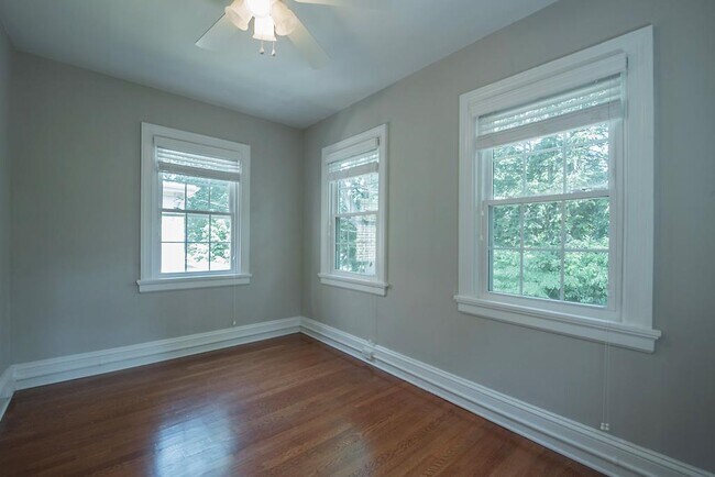 Building Photo - 3916 Hanover Ave