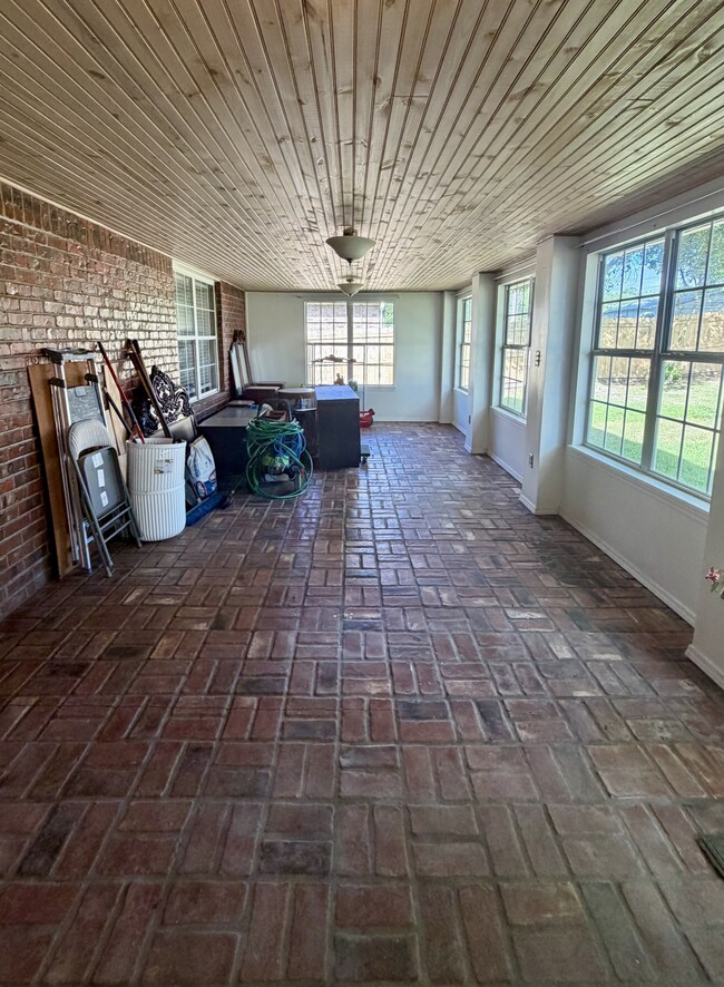 Building Photo - 3406 Hermitage Ct